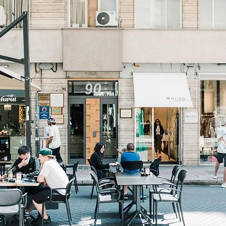 90 Upmurat Top Floor - City Center & Seaview * בארי