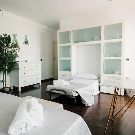 90 Upmurat Top Floor - City Center & Seaview * Бари