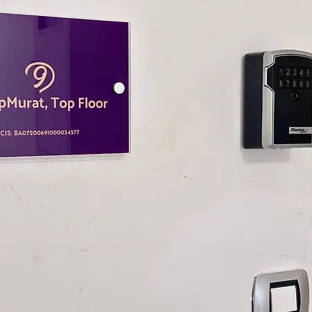 90 Upmurat Top Floor - City Center & Seaview *