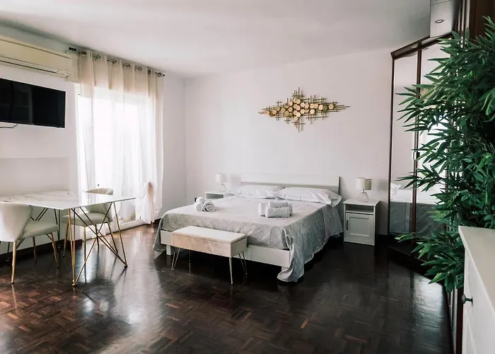 Appartamento 90 Upmurat Top Floor - City Center & Seaview *