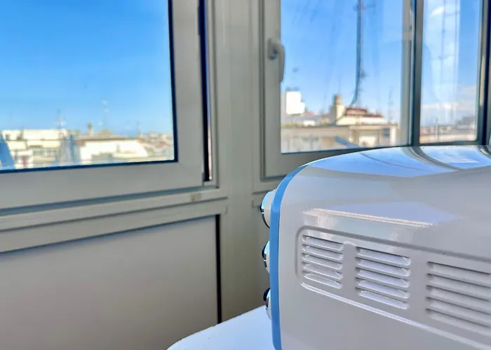 90 Upmurat Top Floor - City Center & Seaview Appartamento Bari